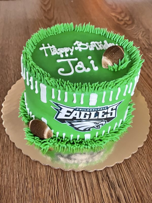 Eagles Themed Layer Cake - Image 2