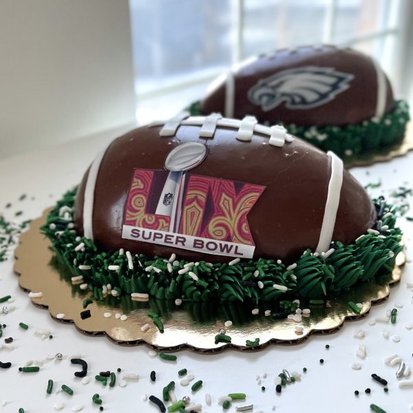 Eagles Football Cake - Image 2